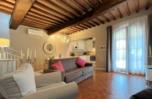 Lajatico Apartment | Borgo del Silenzio - Olivo one-bedroom apartment with private terrace