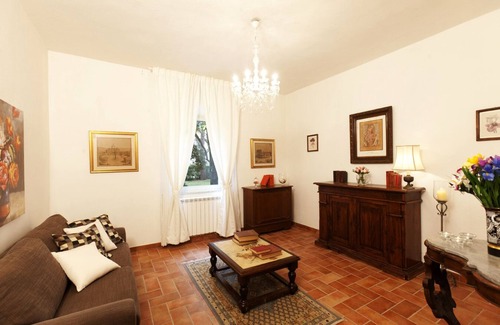 Ferretto Apartment | Borgo iris Cortona