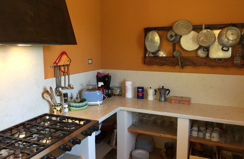 Gardola Apartment | BORGO PARADISO - LUNA Charming 2-bedroom Apt in 15 acre parkland. Pet friendly