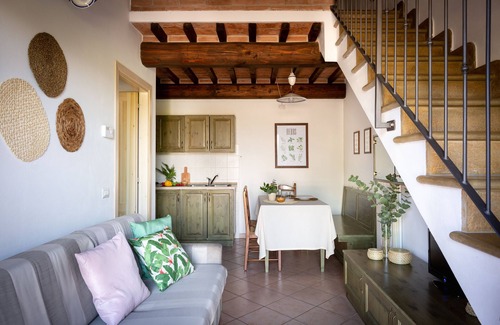 Rosignano Marittimo Apartment | Borgo Verde