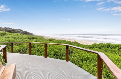 Mylestom House | Boronia Avenue, 18 - Stroll to the river, walk to the beach