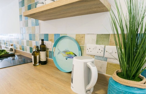 Ty Croes Cottage | Borth Bach - an on the beach that sleeps 4 guests in 2 bedrooms