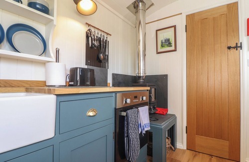 New Mill Cottage | BOSULLA SHEPHERDS HUT, country holiday cottage in Penzance