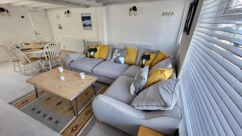 Weymouth House | Bosun`s Cottage Luxury stay in the heart of town