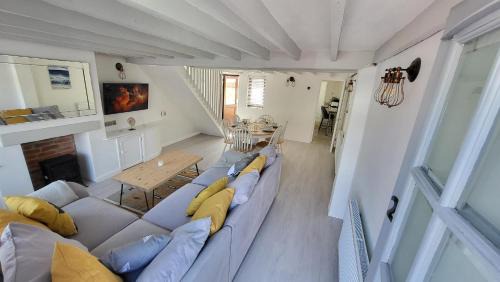 Weymouth House | Bosun`s Cottage Luxury stay in the heart of town