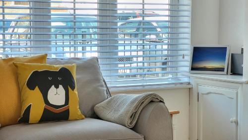 Weymouth House | Bosun`s Cottage Luxury stay in the heart of town
