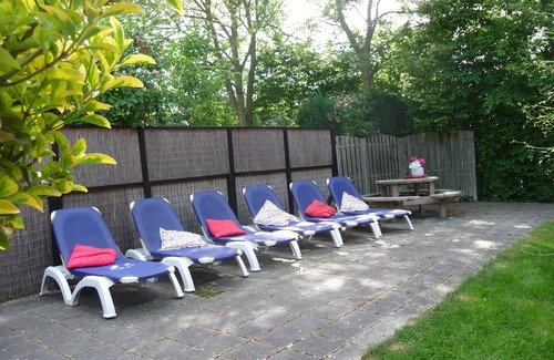 Oostkapelle Apartment | Boszicht 4 aan de Kust luxury apartment 4 people. Beach 800 mtr