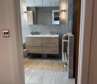 Ryde House | Botanical Suite Ryde Isle of Wight