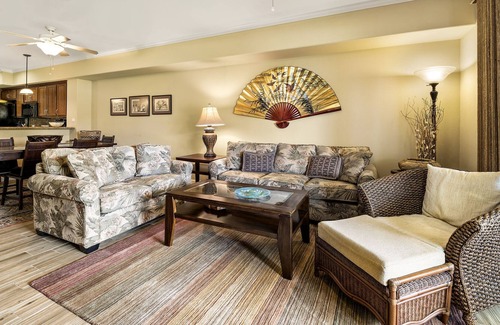 Waikoloa Condo | Bottom floor villa with privacy and great golf course view.