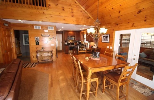 Lakeside Estates House | Bottoms Up double deck dock w/slide, hot tub, near famous 'jumping bridge'