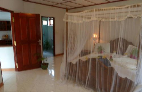 Kaluwamodara Hotel | Bougain Villa