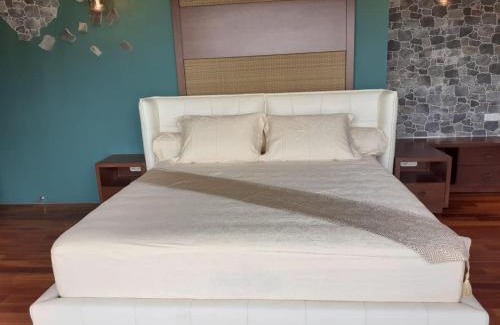 Senggigi Villa | Bougenville Villa