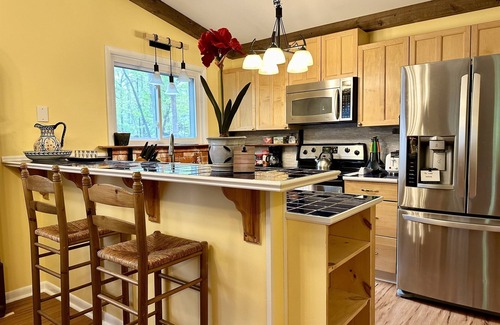 Chapel Hill House | Boulder Oaks Getaway