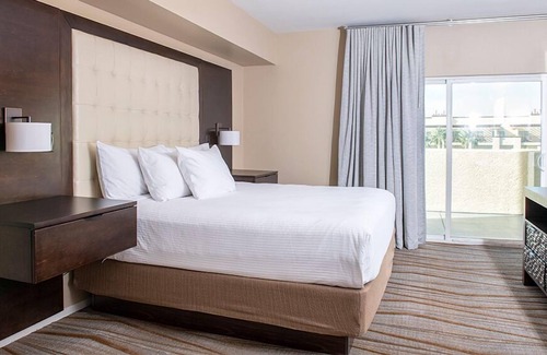 Enterprise Resort | Boulevard Resort 2bdr Penthouse