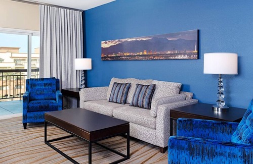 Enterprise Resort | Boulevard Resort 2bdr Penthouse