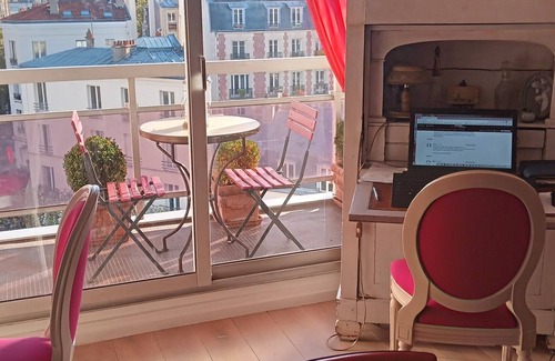 Auteuil Apartment | Boulogne Nord Magnifique 2 Pièces Très Lumineux Avec Balcon et vue Tour Eiffel