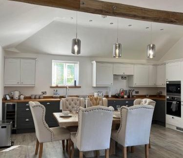 Pickering House | Boundary Cottage