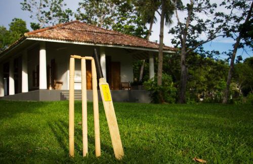 Unawatuna Villa | Boundary House