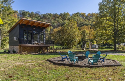 Frankfort Cottage | Bourbon Barrel Cabin B. There are 2 cabins available A & B. Brand new Cabins.