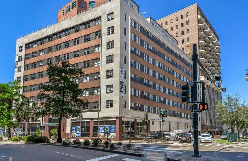 Central Business District Apartment | Bourbon Street Bliss