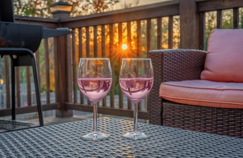 Springfield House | Bourbon Trail Hideaway: HotTub, Fire Pit, Walkable
