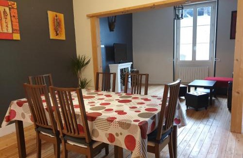 Bourgueil Apartment | Bourgueil - Grand appartement proche CNPE Chinon