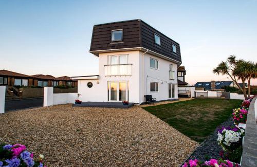 Bournemouth House | Bournemouth Beach & Sea Views