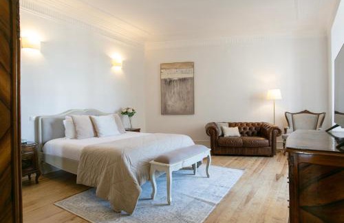 Santo Antonio Apartment | Boutique Apartment near Ritz & Liberdade
