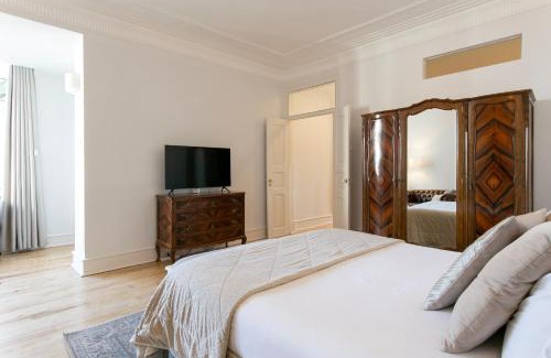 Santo Antonio Apartment | Boutique Apartment near Ritz & Liberdade
