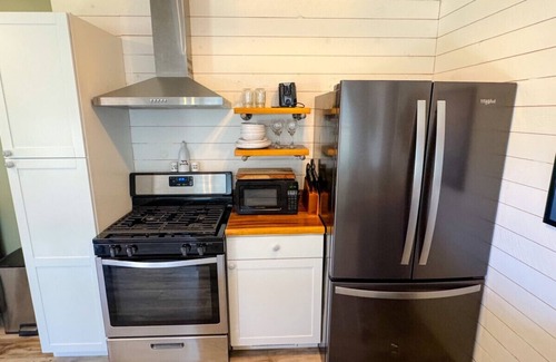 Spearfish Apartment | Boutique Apt- Walk to Downtown - Patio - Laundry