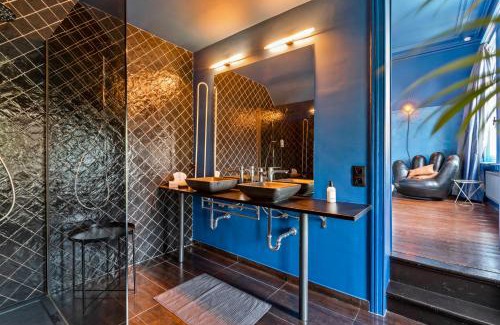 Zurenborg Apartment | Boutique Baron Osy Suites Blue & Third