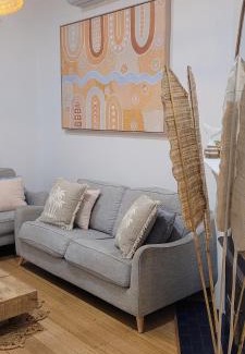 Saint Kilda South House | Boutique Beach House in the HEART of St. Kilda