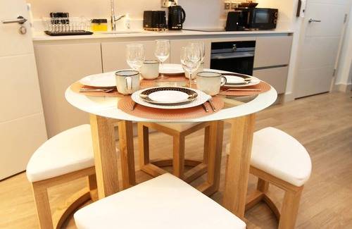 Cambridge Apartment | Boutique Beautiful 1 Bed Abode | Pass The Keys