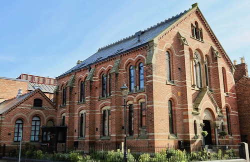 Chester Apartment | Boutique Courtyard Apt @ The Chapel Chester - City Centre