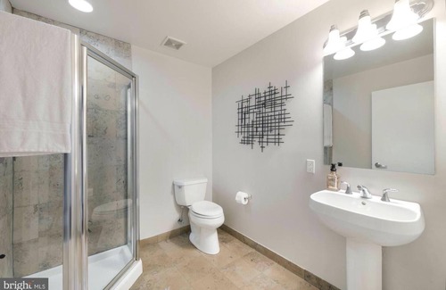 Reed-Cooke Condo | Boutique Designer Loft in the heart of Adams Morgan/Kalorama.