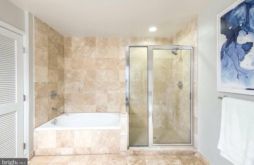 Reed-Cooke Condo | Boutique Designer Loft in the heart of Adams Morgan/Kalorama.