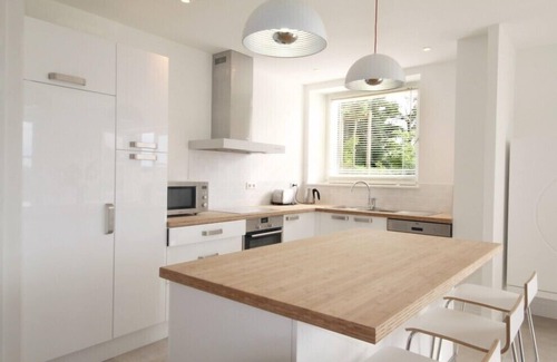 Bardigues House | Boutique farmhouse sleeps 20 indoor pool and outdoor pool, jacuzzi, tennis, AC