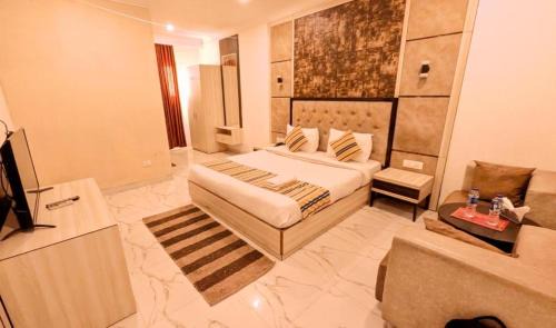 Mahipalpur House | Boutique Hotel Almora - Opposite Aerocity With Free Airport Pickup