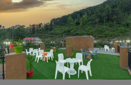 Dharampur Apartment | Boutique Hotels & 3 Bed Rooms Villas I Vacations I Conference I MICE I Family Events I Open Air Terrace I Sky Bonfire I Charvi Retreat by Exotic Stays