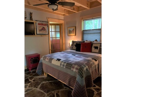Tobermory House | Boutique Inn with Private Entrance