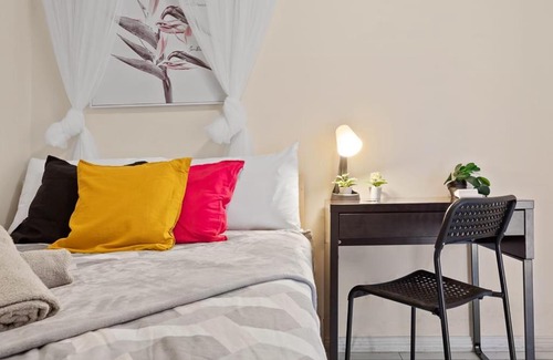 Chippendale Apartment | Boutique Private Room in Chippendale Terrace Room1