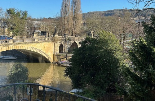 Bath Apartment | Boutique Retreat in the Heart of Bath — Steps from All the Sights