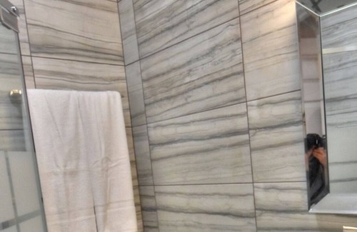 Chautauqua Cabin | Boutique room at the Magnolia Lodge in Chautauqua