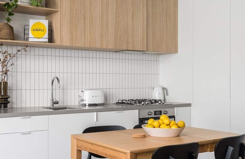 Camberwell Apartment | BOUTIQUE STAYS - Axel Apartments 102 The Parkin