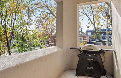 Armadale North Apartment | Boutique Stays - Cherrybombe
