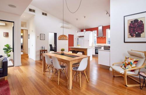 Mordialloc House | Boutique Stays - Mordi Beach House