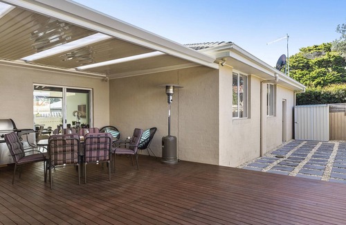 Mentone House | BOUTIQUE STAYS - The Richardson
