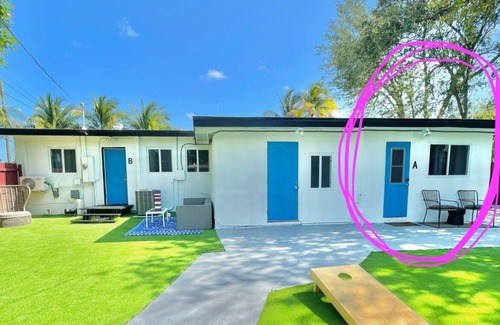 Central Fort Lauderdale Apartment | Boutique Studio with Enclosed yard!