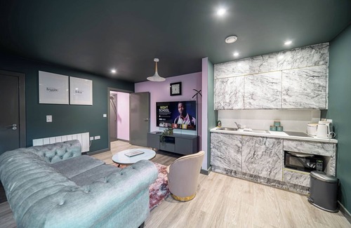 Sheffield Apartment | Boutique Studio with Designer Finishes – APT 16