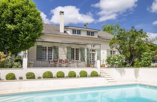 Villeneuve-sur-Lot Villa | Boutouzet - Beautiful holiday home for 8 people with private pool in Villeneuve sur Lot